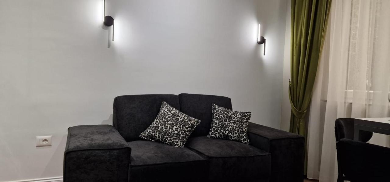 Heart Of Tirana Apartment エクステリア 写真