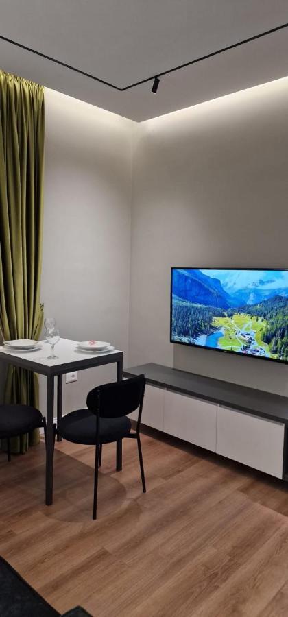 Heart Of Tirana Apartment エクステリア 写真